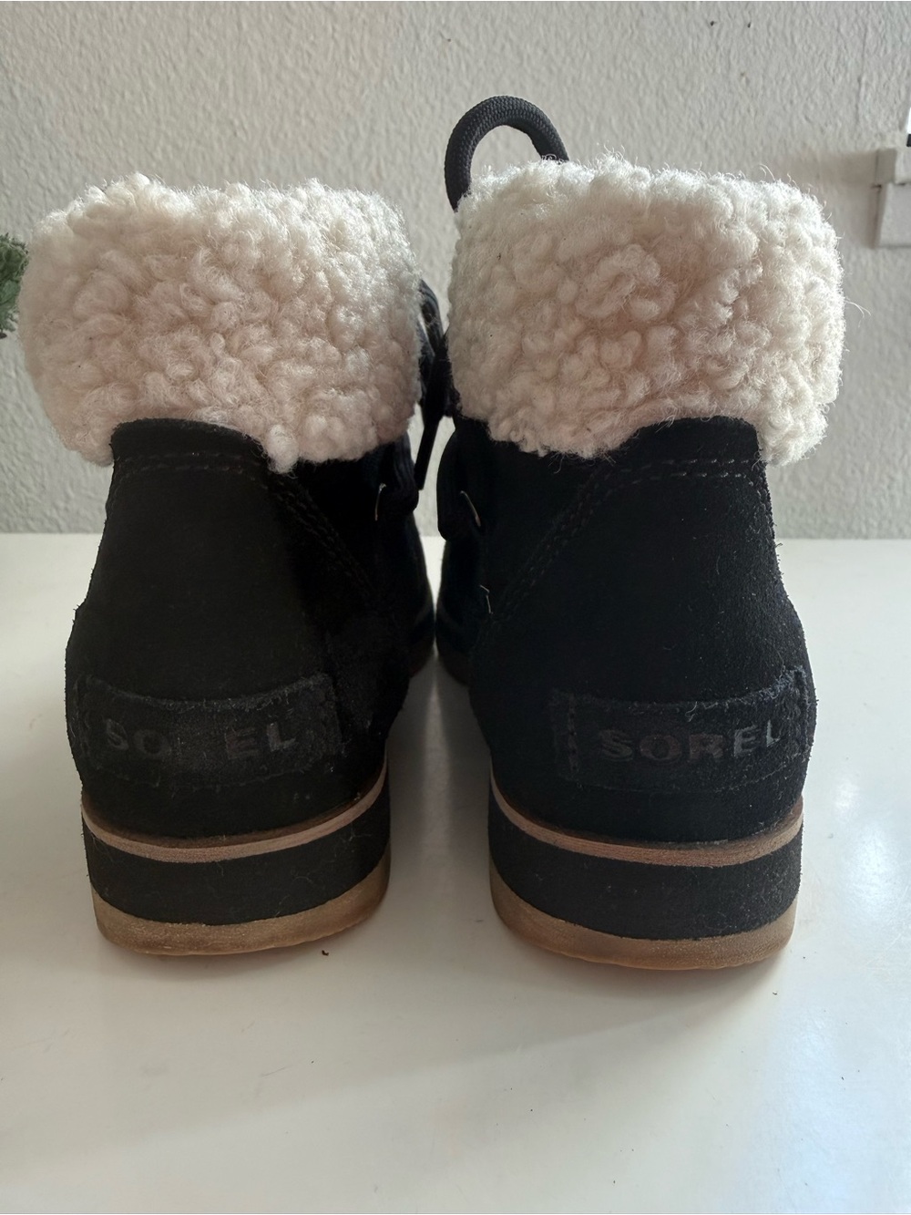 Sorel Harlow lace cozy women size 6 Black Ankle Winter Boots with White - Picture 5 of 8